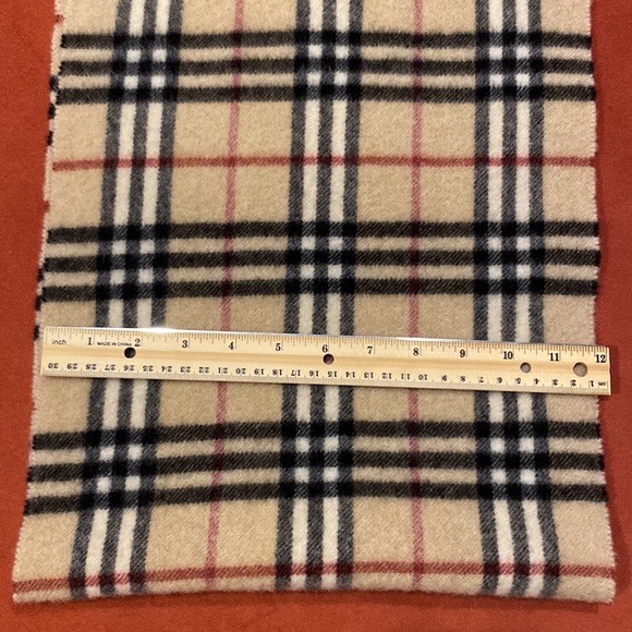 BURBERRY London 💯 % cashmere scarf - Picture 6 of 7